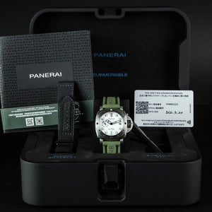 Panerai Submersible White Men's Watch - PAM01223