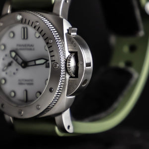 Panerai Submersible White Men's Watch - PAM01223