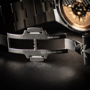Vacheron Constantin Overseas Reverse Panda Black Watch - 5500V/110A-B481